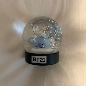 BT21 BTS KOYA snow globe